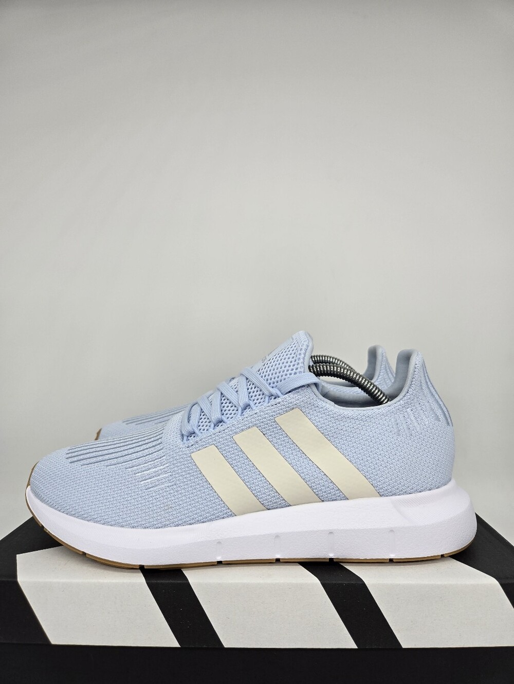 adidas Women's Swift Run 1.0 KK1036 Crystal Sky Off White Shoes Size 10.5